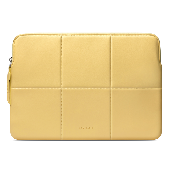 Suya Dayanıklı Kapitoneli MacBook Air/Pro Laptop Kılıfı - M4/M3/M2/M1 Uyumlu - Hardal