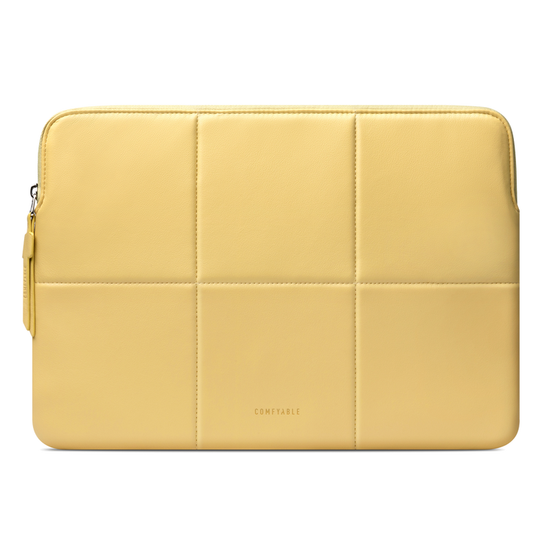 Suya Dayanıklı Kapitoneli MacBook Air/Pro Laptop Kılıfı - M4/M3/M2/M1 Uyumlu - Hardal