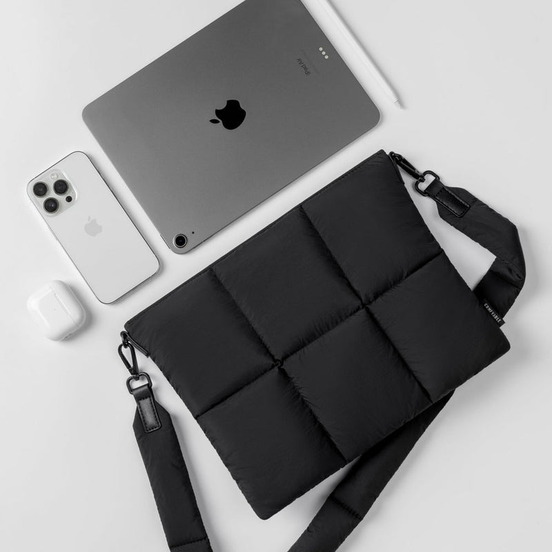 Suya Dayanıklı Askılı Puffy iPad Air/Pro Tablet Çantası - M5/M4/M3/M2/M1 Uyumlu - Siyah