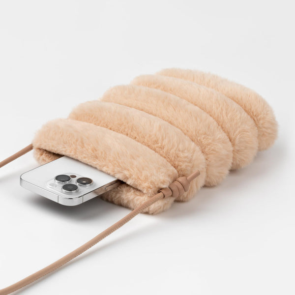 Peluş Askılı Mini Çanta – Yumuşak Suni Kürklü, Mıknatıslı Kapama Telefon Çantası - Camel