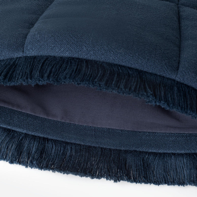 Puffy Laptop Kılıfı 13”–16” – MacBook Air & Pro Uyumlu, Püsküllü Keten Dokulu, Mıknatıslı Yumuşak Koruma - Gece Mavisi