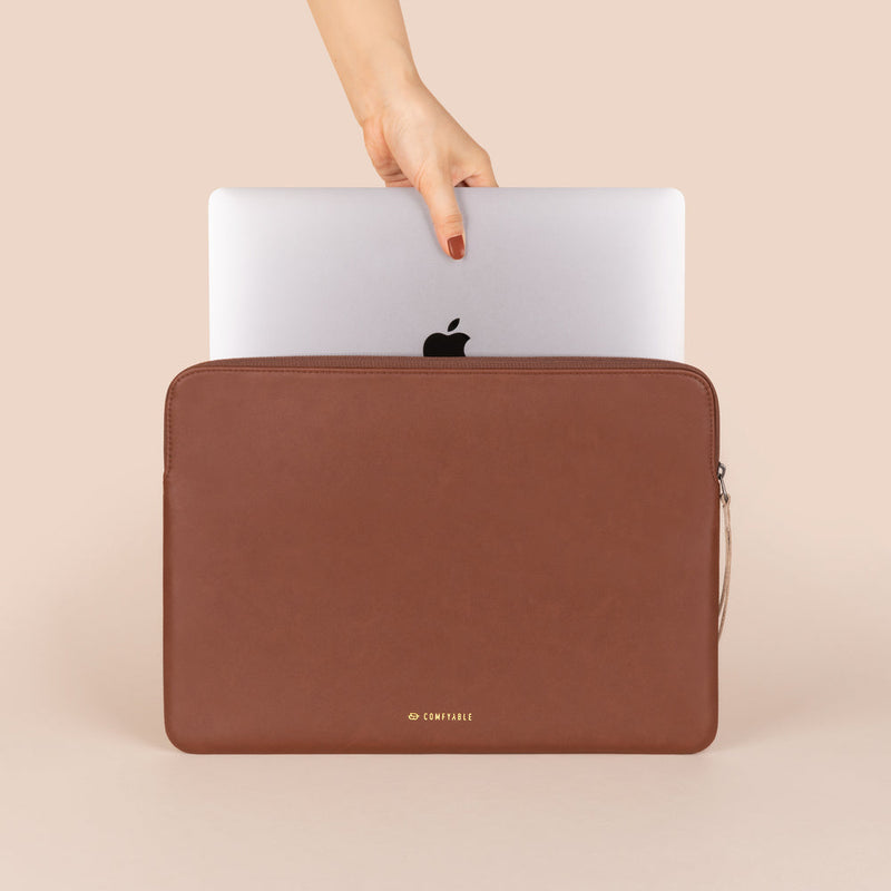 Suya Dayanıklı MacBook Air/Pro Laptop Kılıfı - M5/M4/M3/M2/M1 Uyumlu - Kahverengi