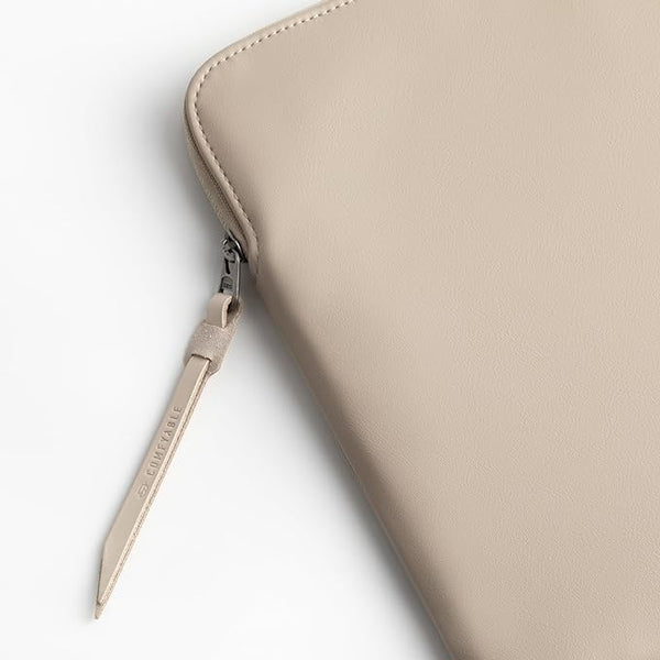 Suya Dayanıklı MacBook Air/Pro Laptop Kılıfı - M5/M4/M3/M2/M1 Uyumlu - Vanilya