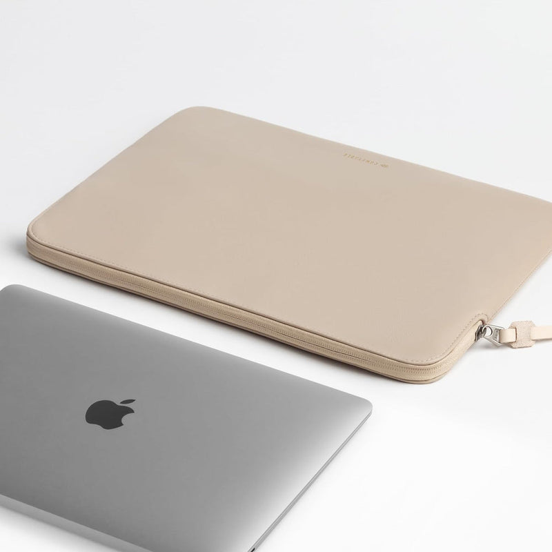 Suya Dayanıklı MacBook Air/Pro Laptop Kılıfı - M5/M4/M3/M2/M1 Uyumlu - Vanilya