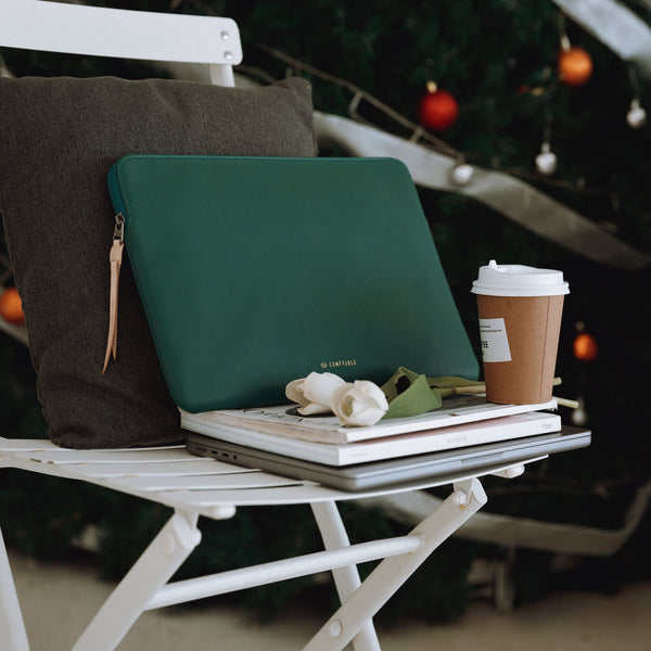 Suya Dayanıklı MacBook Air/Pro Laptop Kılıfı - M5/M4/M3/M2/M1 Uyumlu - Yeşil