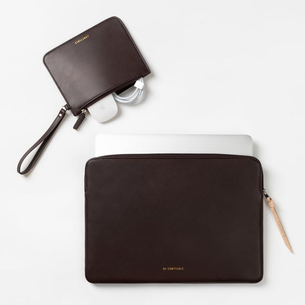 Suya Dayanıklı MacBook Air/Pro Laptop Kılıfı ve Aksesuar Çantası – M5/M4/M3/M2/M1 Uyumlu – Çikolata