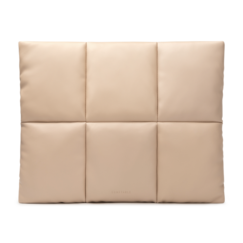 Suya Dayanıklı Puffy MacBook Air/Pro Laptop Kılıfı - M5/M4/M3/M2/M1 Uyumlu - Bej