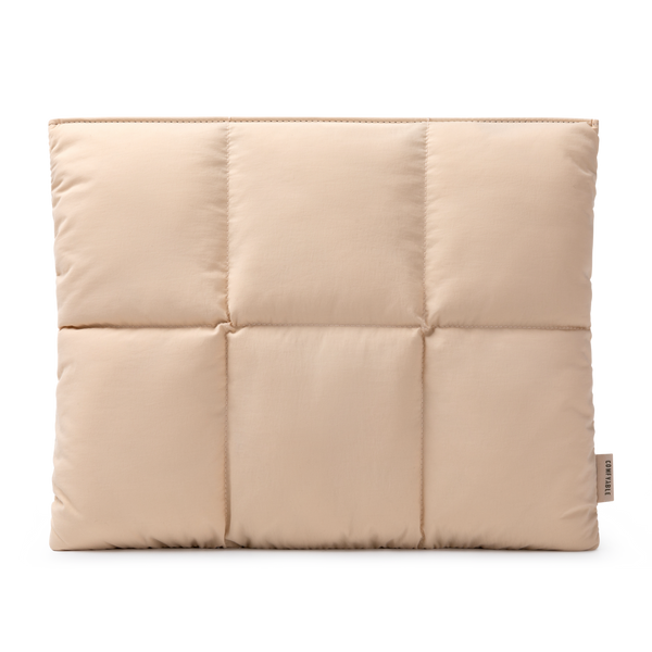 Suya Dayanıklı Puffy MacBook Air/Pro Laptop Kılıfı - M5/M4/M3/M2/M1 Uyumlu - Kum Rengi