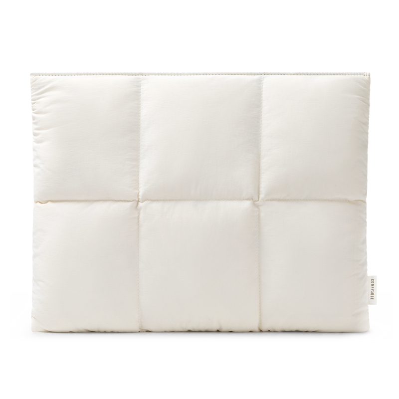 Suya Dayanıklı Puffy MacBook Air/Pro Laptop Kılıfı - M5/M4/M3/M2/M1 Uyumlu - Prinç Rengi