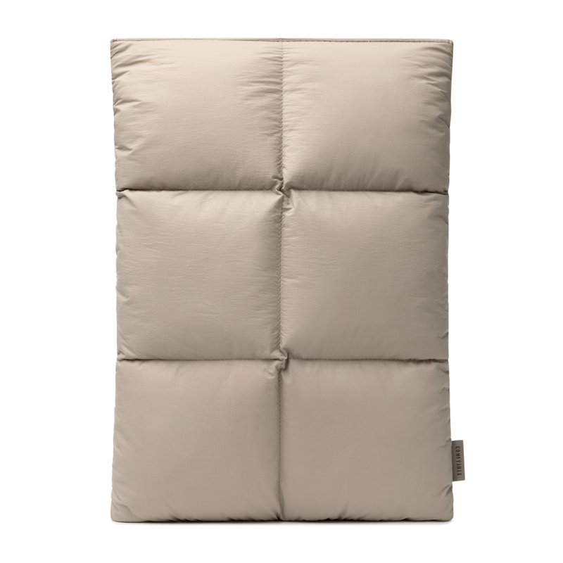 Suya Dayanıklı Puffy MacBook Air/Pro Laptop Kılıfı - M5/M4/M3/M2/M1 Uyumlu - Toprak